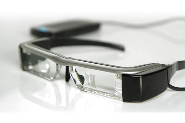 Epson-moverio-bt-200-smart-glasses